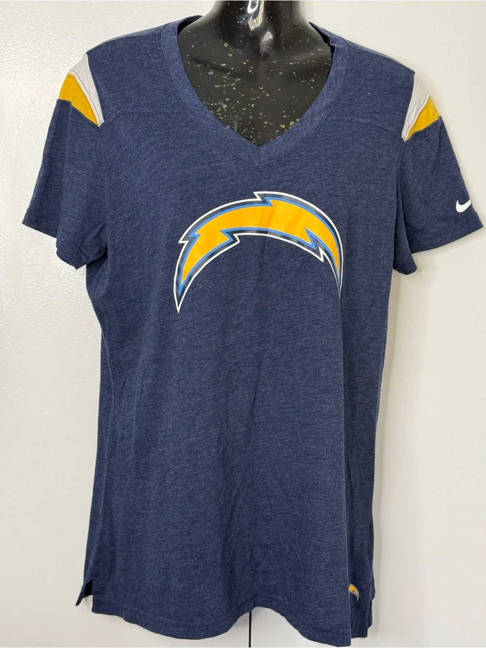 Nike NFL The Chargers  Women Navy Blue V-Neck Team Tee with Yellow Accents -SzXL